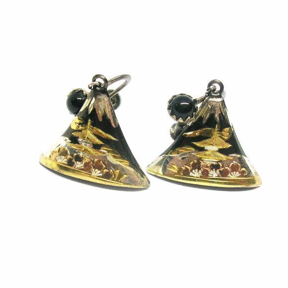 Sterling Silver Screw Back Earrings vintage hand engraved Amita Style Japan - Picture 1 of 3